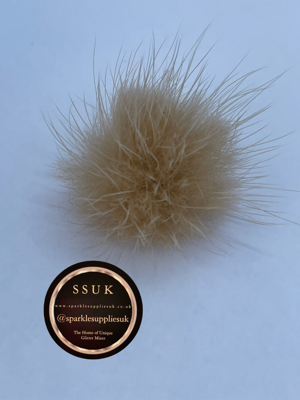 Magnetic Pom Pom